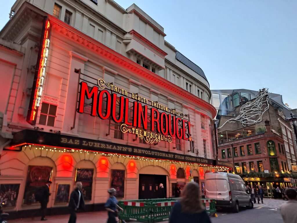 the Piccadilly theatre
