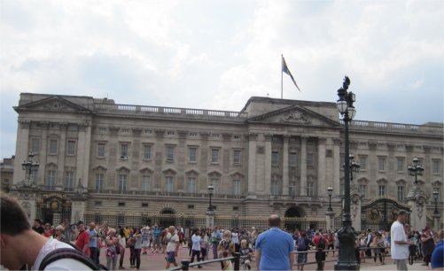 Buckingham Palace by Juliamaud