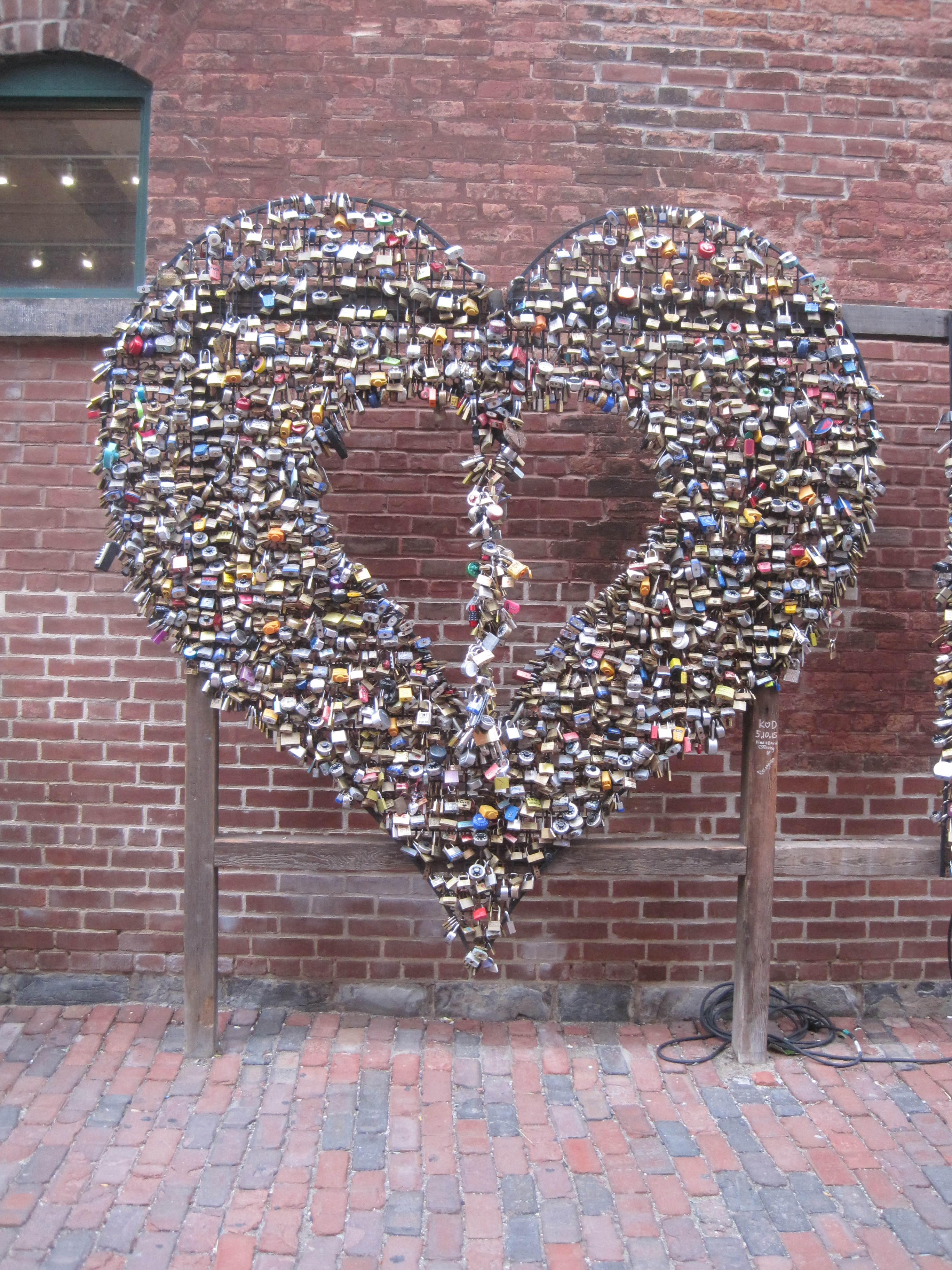 Heart of locks by Juliamaud