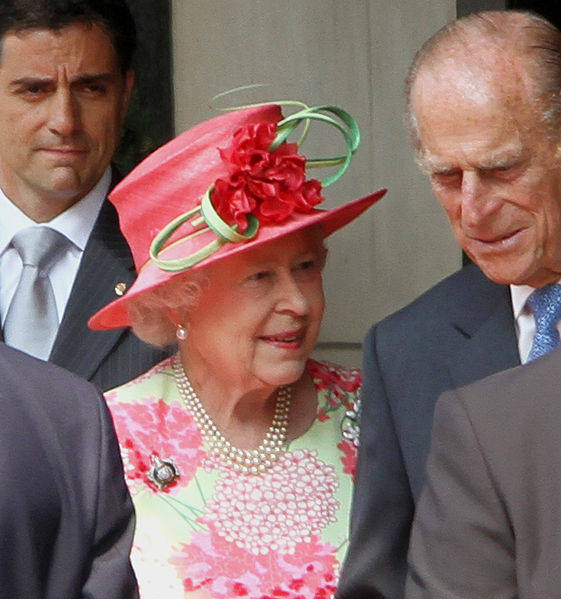 Queen Elizabeth and Prince Phillip, the Duke of Edinburgh by dbking from Washington, DC This file is licensed under the Creative Commons Attribution 2.0 Generic license.