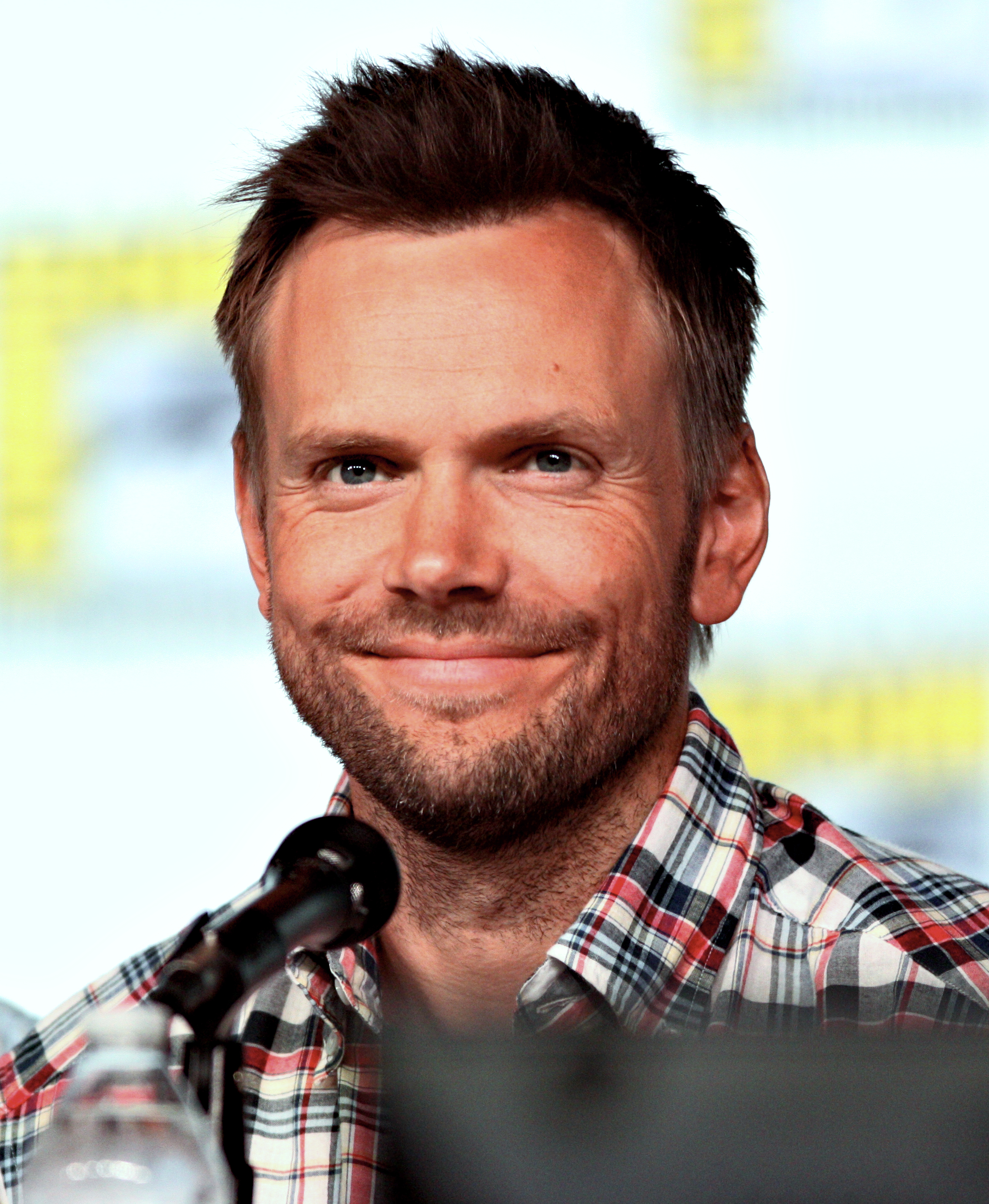 Joel McHale at the 2012 Comic-Con in San Diego Joel McHale at the 2012 Comic-Con in San Diego by Gage Skidmore