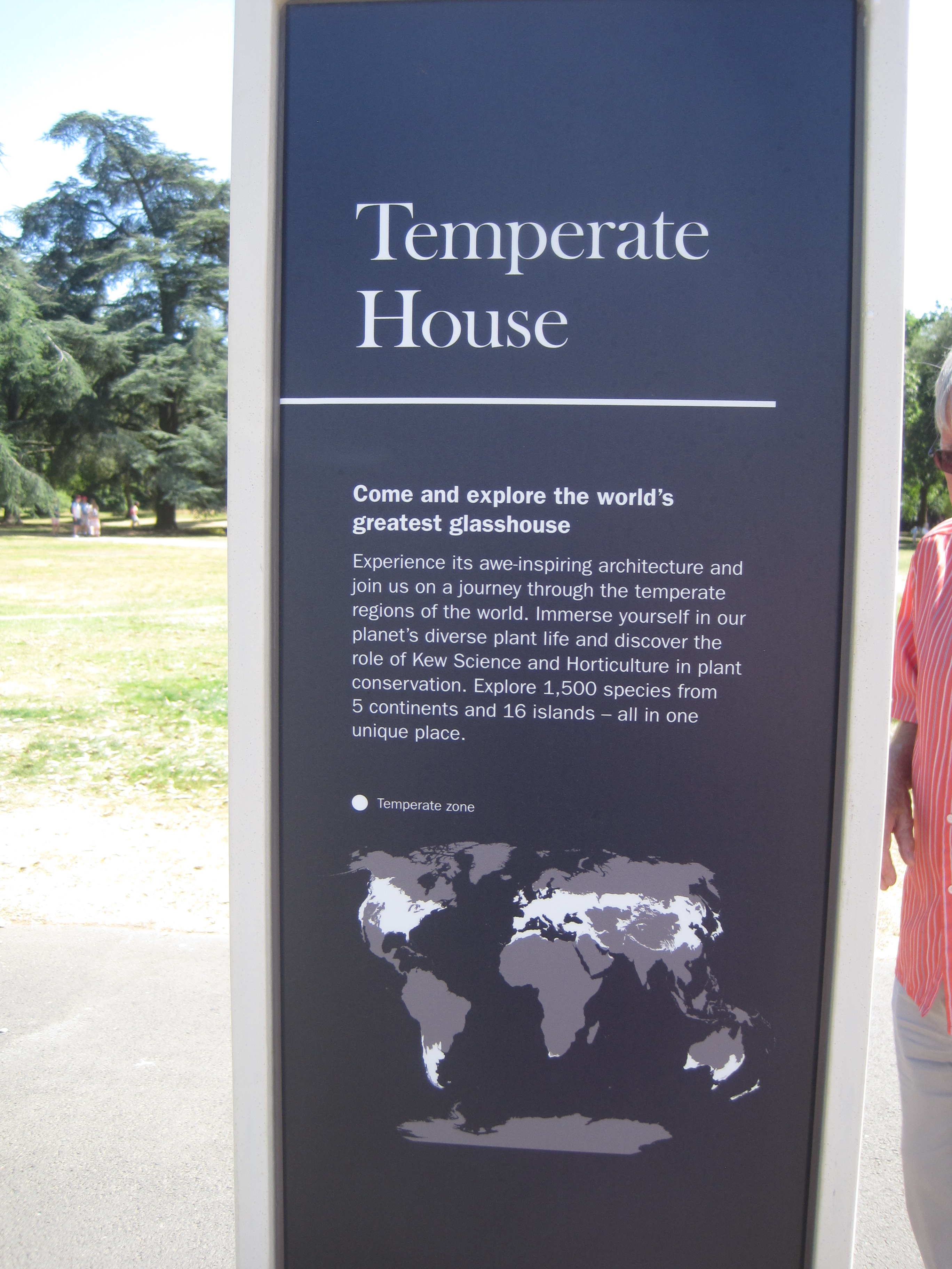 Temperate House - photo by Juliamaud