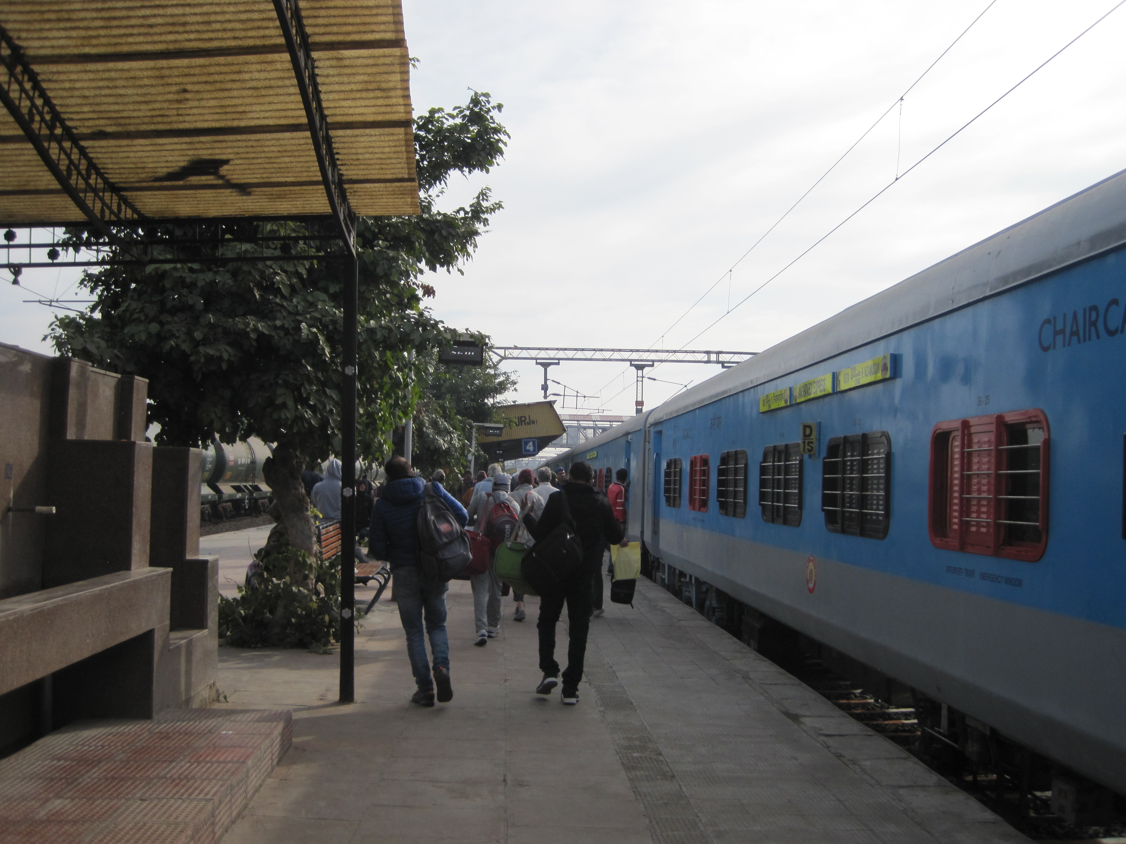 Arrival at Bharatpur - photo by Juliamaud