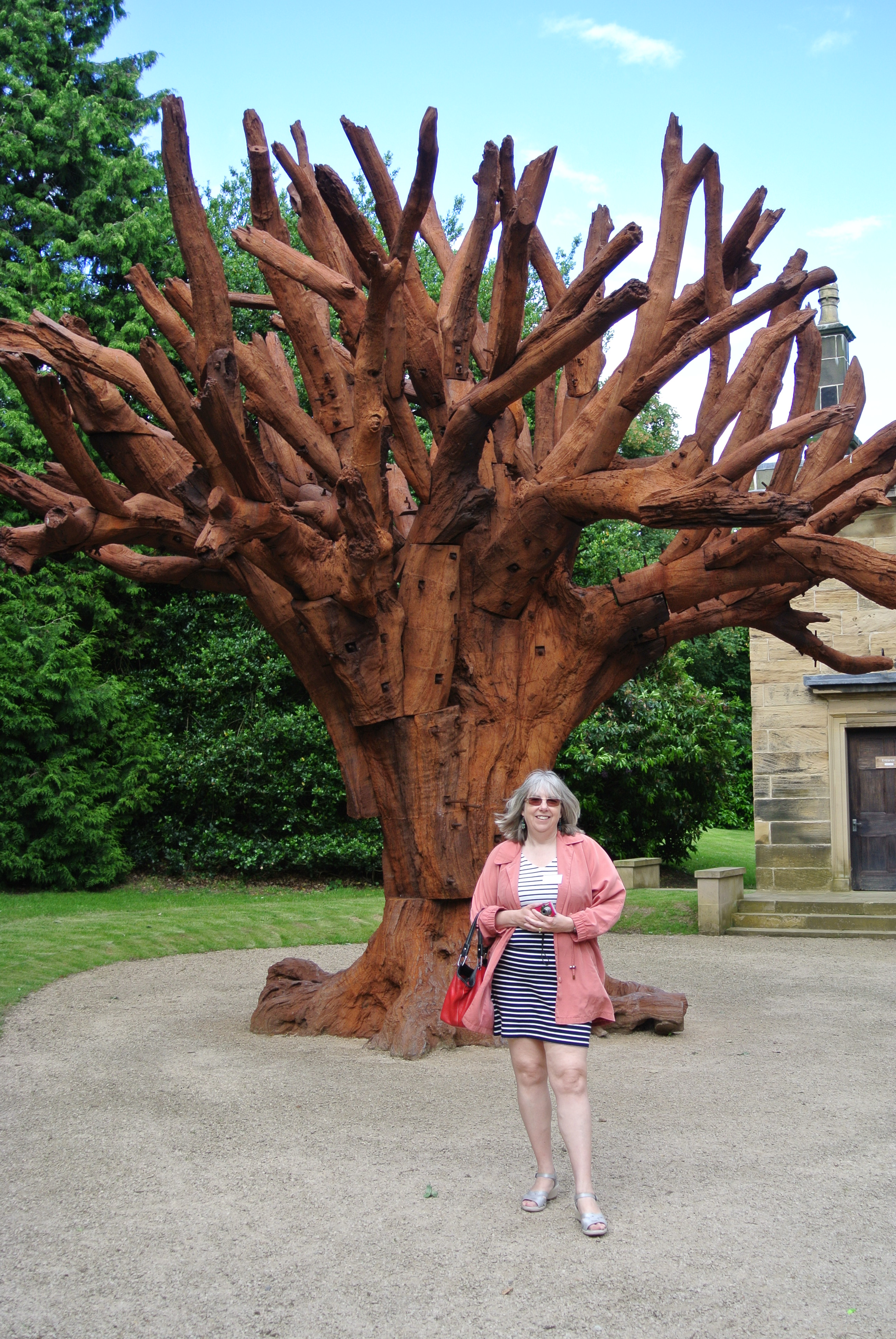 Ai Weiwei: Iron Tree - photo by Juliamaud