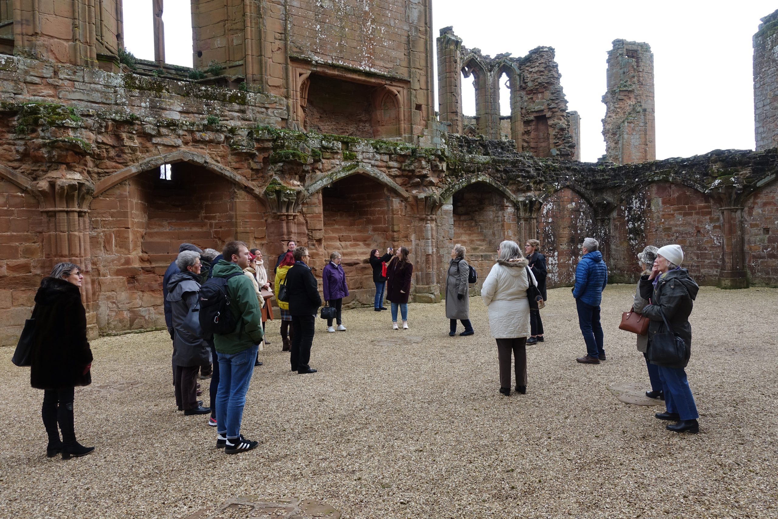 Guided Tour of Kenilworth Castle - photo by Juliamaud