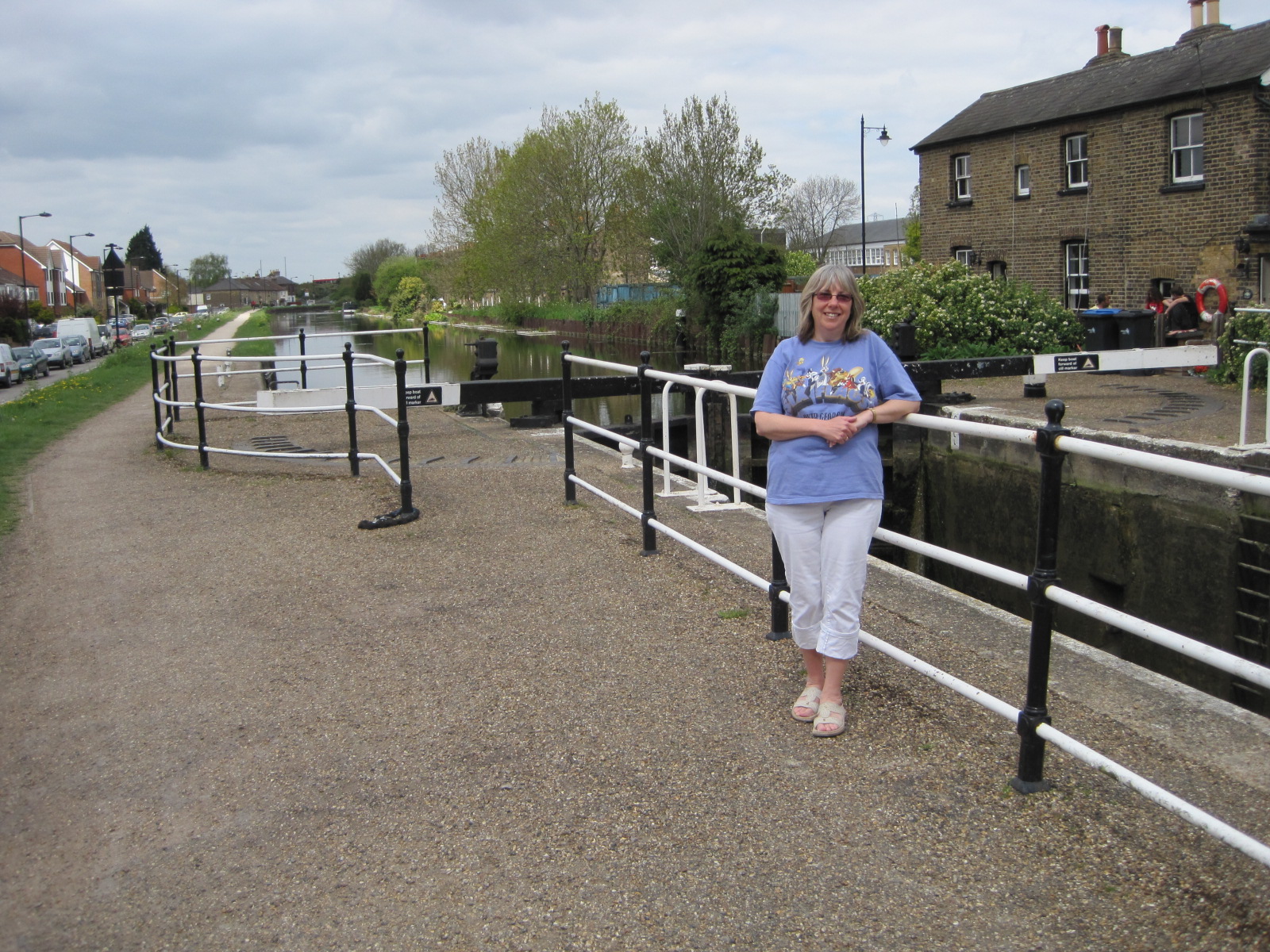 Enfield Lock - photo by Juliamaud